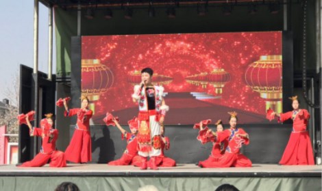 莫负四月好春光  文化惠民进乡村